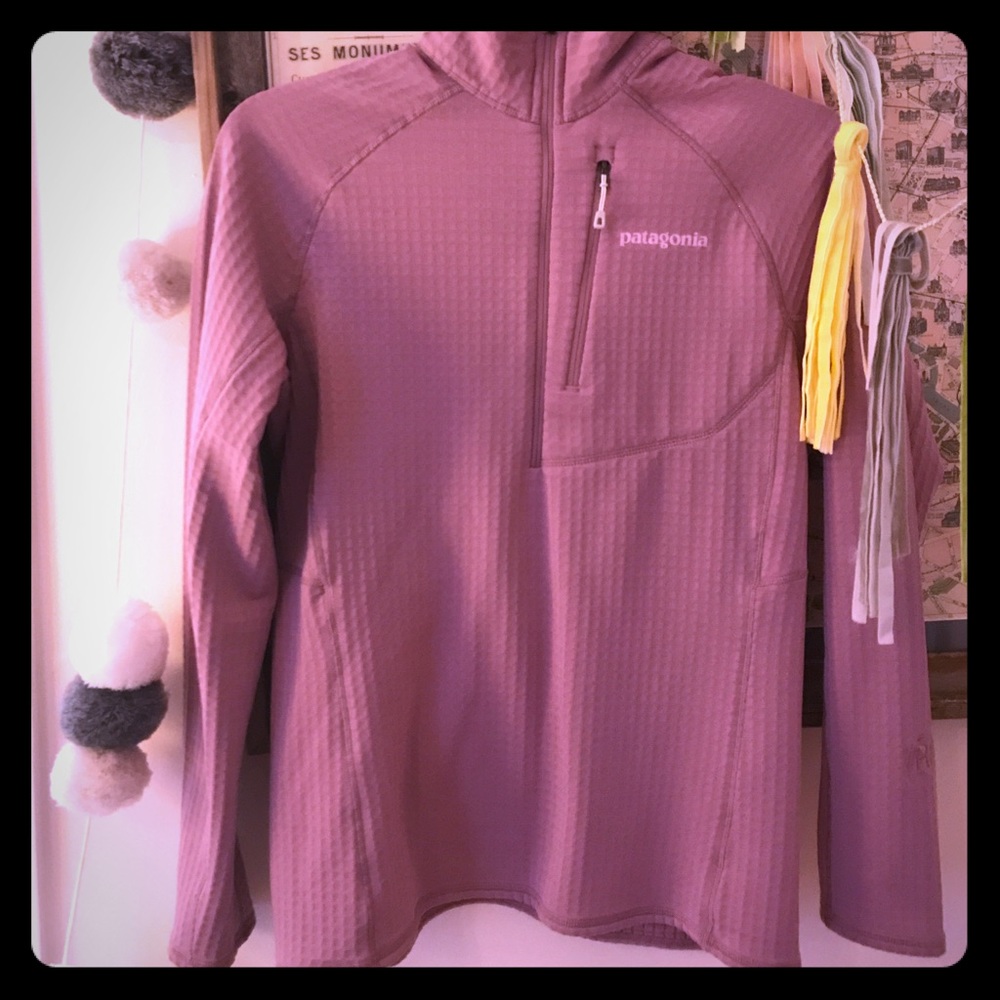 Patagonia pullover (light pink)